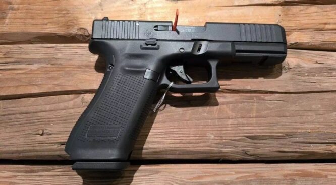 Glock 17 Gen5 9mm P.A.K