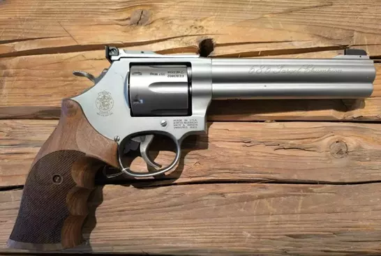 Smith&Wesson 686-6 Target Champion cal. 357Mag. 